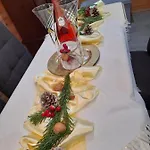 Pieninska Hawira Nyaraló *